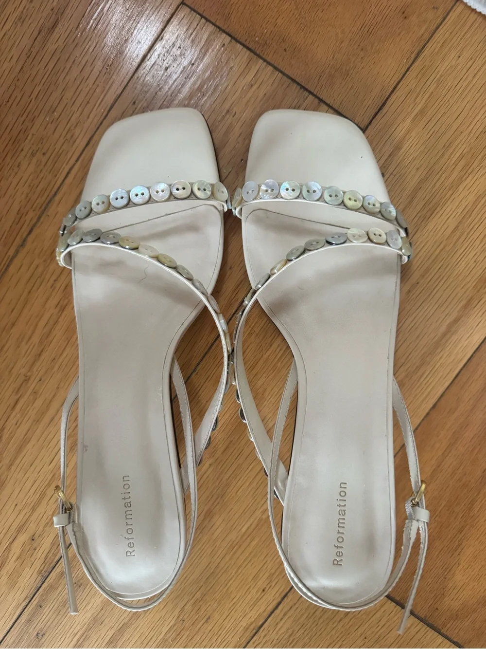 Reformation Shoshana Heeled Sandal Ivory - Size 9